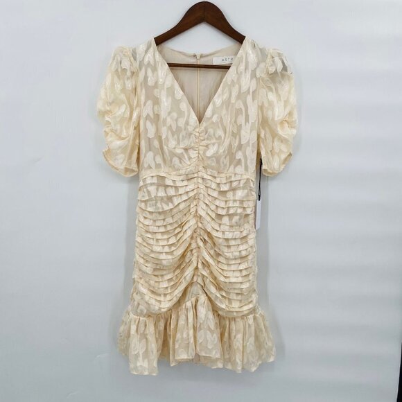 ASTR the Label Erina Ruched Short Puff Sleeve Mini Dress M Cream Lacy Bridal - Picture 2 of 8